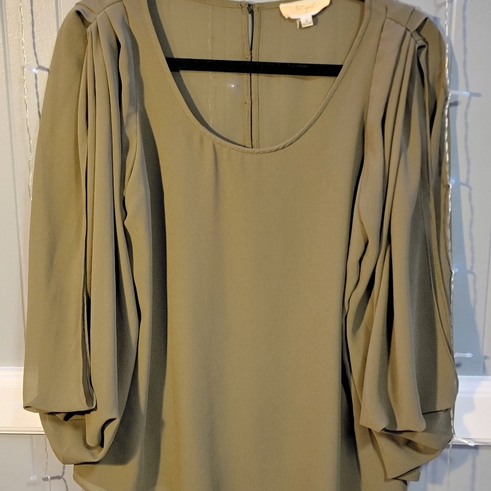 Lost April blouse
